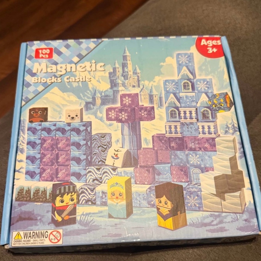 Magnetic Blocks Castle Building Set - Blue & Purple